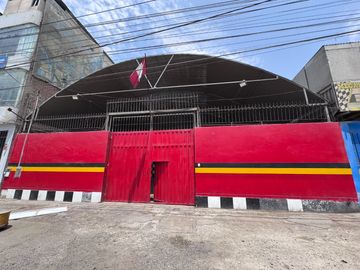 Se Vende Local Comercial en Av. Santa Rosa – San Juan de Lurigancho