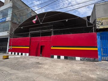 Se Vende Local Comercial en Av. Santa Rosa – San Juan de Lurigancho