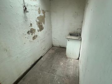 Casa sólida en Santiago Centro, Metro Ñuble.