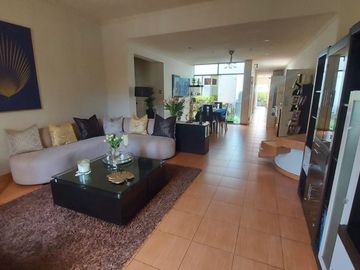 Vendo Departamento Lince 343M2, Cochera, Primer Piso