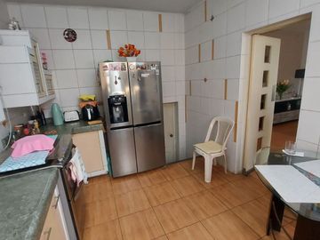 Vendo Departamento Lince 343M2, Cochera, Primer Piso