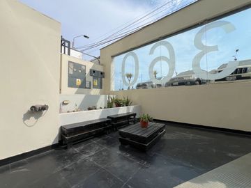 SAN MIGUEL: DEPARTAMENTO EN VENTA CON VISTA ESPECTACULAR
