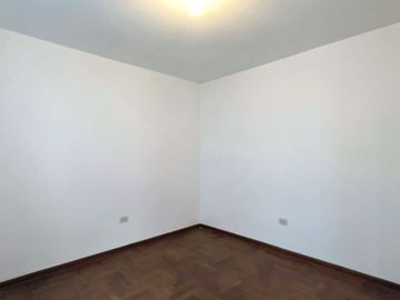 Amplio Flat 100 M2 3 Hab Frente A Parque Trinidad