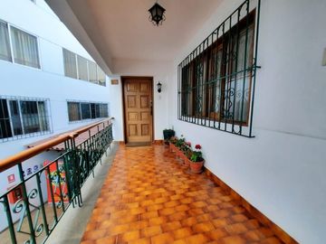 ¡OPORTUNIDAD EN BARRANCO, DEPARTAMENTO EN 2DO PISO!