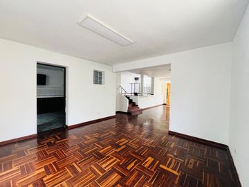 ALQUILER DE CASA DE 2 PISOS – IDEAL PARA EMPRESAS (RUC 20) – PUEBLO LIBRE