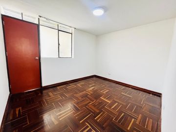 ALQUILER DE CASA DE 2 PISOS – IDEAL PARA EMPRESAS (RUC 20) – PUEBLO LIBRE