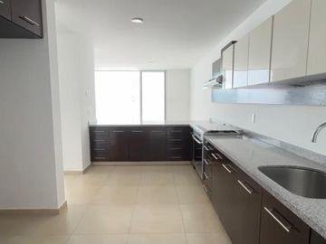 AMPLIA CASA EN FRACCIONAMIENTO LOS ALMENDROS CON SEGURIDAD 24/7.