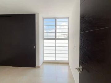 AMPLIA CASA EN FRACCIONAMIENTO LOS ALMENDROS CON SEGURIDAD 24/7.