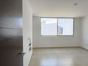 AMPLIA CASA EN FRACCIONAMIENTO LOS ALMENDROS CON SEGURIDAD 24/7.