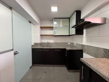SURCO: HERMOSO Y AMPLIO DEPARTAMENTO EN VENTA