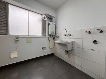 SURCO: HERMOSO Y AMPLIO DEPARTAMENTO EN VENTA