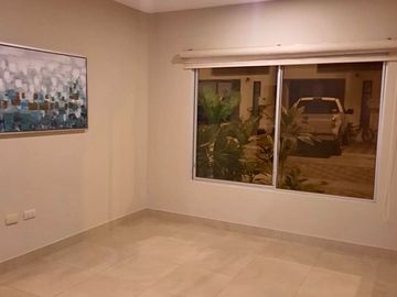 Salinas - La Milina, casa en urbanización con acceso al mar, con 3 habitaciones
