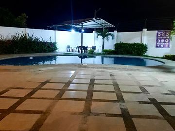 Salinas - La Milina, casa en urbanización con acceso al mar, con 3 habitaciones