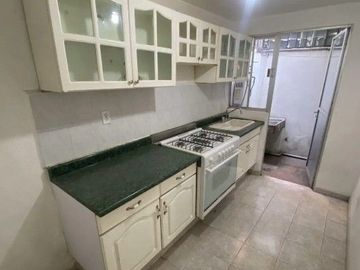 BONITA Y AMPLIA CASA EN RECUPERACIÓN BANCARIA (NO CREDITOS), EXCELENTE UBICACIÓN EN LA UH VALLE DEL TENAYO TLALNEPANTLA, A UNOS MINUTOS DE LA CDMX!!!