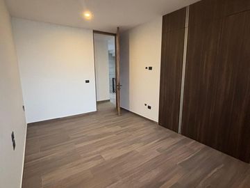 Hermosa Casa en Sendas Capital norte con seguridad 24/7.
