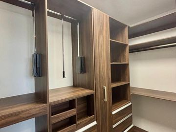 Hermosa Casa en Sendas Capital norte con seguridad 24/7.