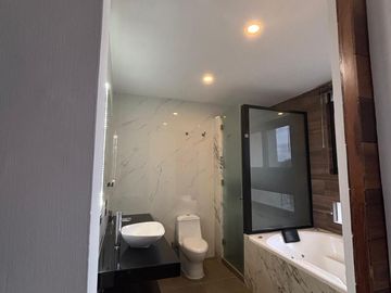 Hermosa Casa en Sendas Capital norte con seguridad 24/7.