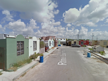 Casa 🏡 de oportunidad en Rtno. Luxemburgo, Hacienda las Fuentes, Reynosa, Tamps., México✨💵