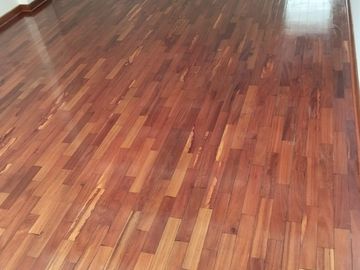SURCO -ALQUILO    Depto DUPLEX  190 M2.  4dorm,4baños