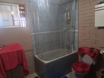 CASA EN VENTA PUDAHUEL - VILLA PUDAHUEL NORTE- PASAJE CERRADO- BUENA CONECTIVIDAD.