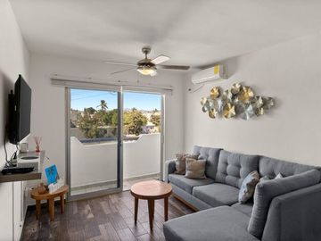 Condominio de 2 Recámaras en el Corazón de Cabo San Lucas – Ubicación, Comodidad y Estilo a tu Alcance
