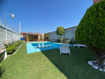 Casa en Venta sola con alberca jardín amplio en Yautepec Morelos