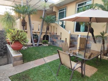 Se vende Casa de una sola planta con 2 recámaras en  200 m2 de construcción. Colonia El Empleado, Cuernavaca, Mor.