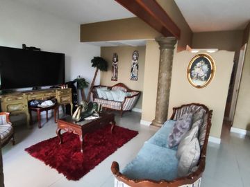 Se vende Casa de una sola planta con 2 recámaras en  200 m2 de construcción. Colonia El Empleado, Cuernavaca, Mor.