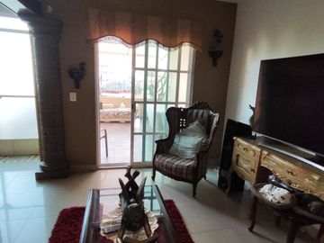 Se vende Casa de una sola planta con 2 recámaras en  200 m2 de construcción. Colonia El Empleado, Cuernavaca, Mor.