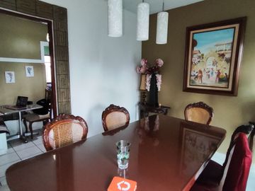 Se vende Casa de una sola planta con 2 recámaras en  200 m2 de construcción. Colonia El Empleado, Cuernavaca, Mor.