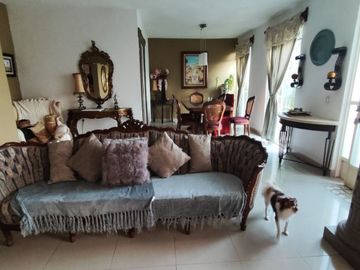 Se vende Casa de una sola planta con 2 recámaras en  200 m2 de construcción. Colonia El Empleado, Cuernavaca, Mor.
