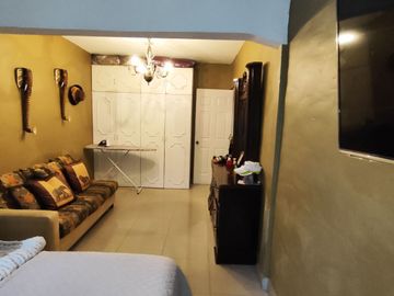 Se vende Casa de una sola planta con 2 recámaras en  200 m2 de construcción. Colonia El Empleado, Cuernavaca, Mor.