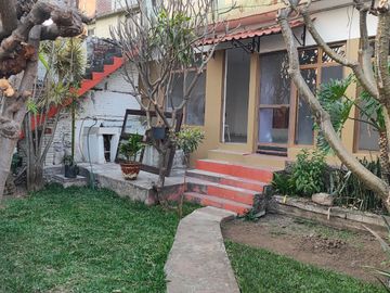 Se vende Casa de una sola planta con 2 recámaras en  200 m2 de construcción. Colonia El Empleado, Cuernavaca, Mor.