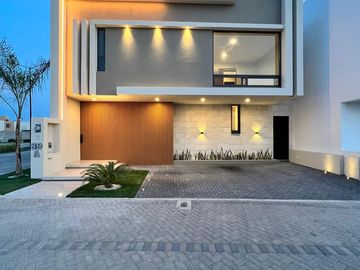 Casa en Venta, Privada Carlota, Condominio Vicenza, Corregidora