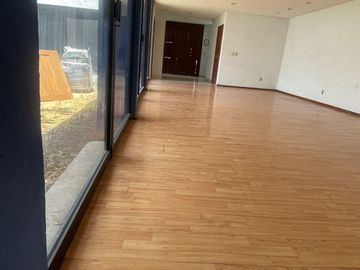 VENTA CASA EN FRACCIONAMIENTO PEDREGAL DE VISTA HERMOSA QUERETARO