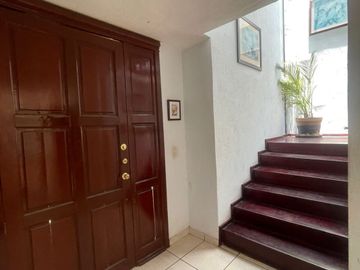 VENTA CASA EN FRACCIONAMIENTO PEDREGAL DE VISTA HERMOSA QUERETARO