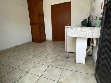 VENTA CASA EN FRACCIONAMIENTO PEDREGAL DE VISTA HERMOSA QUERETARO