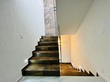 CASA EN VENTA PARQUE ZACATECAS LOMAS DE ANGELÓPOLIS III