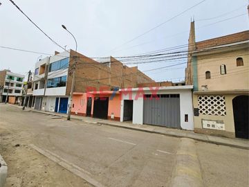 VENTA DE TERRENO EN ZONA ESTRATÉGICA DE SAN MARTIN DE PORRES