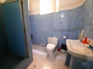 HERMOSA CASA EN 1ER PISO EN STA BEATRIZ, CERCADO DE LIMA