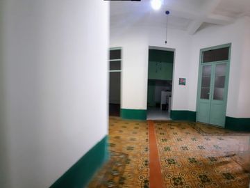 HERMOSA CASA EN 1ER PISO EN STA BEATRIZ, CERCADO DE LIMA