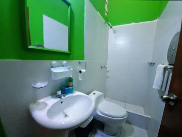 HERMOSA CASA EN 1ER PISO EN STA BEATRIZ, CERCADO DE LIMA