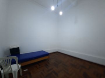 HERMOSA CASA EN 1ER PISO EN STA BEATRIZ, CERCADO DE LIMA