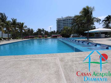 Sofisticación y confort en Playa Diamante: vive el lujo con acceso a club de playa