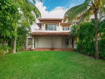Casa en venta en Isla Dorada Cancun