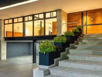 Residencia En Venta En Bosque Real, A Estrenar, 5 Recámaras, Lista Para Habitar, Lujo Y Vaguardia