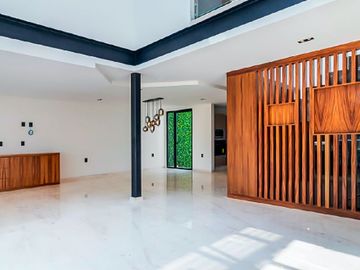 Residencia En Venta En Bosque Real, A Estrenar, 5 Recámaras, Lista Para Habitar, Lujo Y Vaguardia