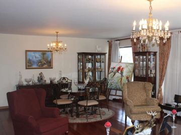 DEPARTAMENTO DE VENTA 3 DORMITORIOS GONZALEZ SUAREZ QUITO