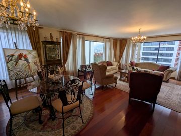 DEPARTAMENTO DE VENTA 3 DORMITORIOS GONZALEZ SUAREZ QUITO
