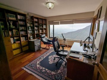 DEPARTAMENTO DE VENTA 3 DORMITORIOS GONZALEZ SUAREZ QUITO